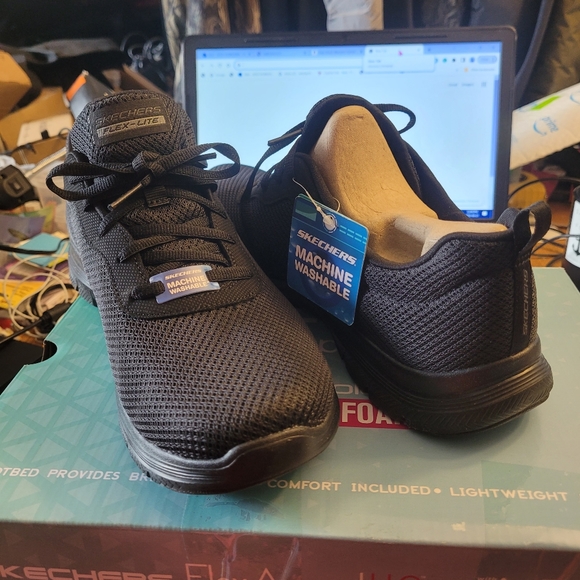 Men's (OR UNISEX) Sneakers - Picture 8 of 10